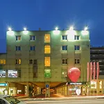 Centro ホテル 4*