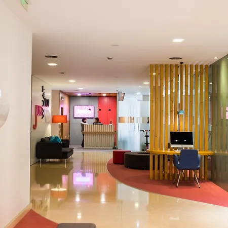 فندق Centro